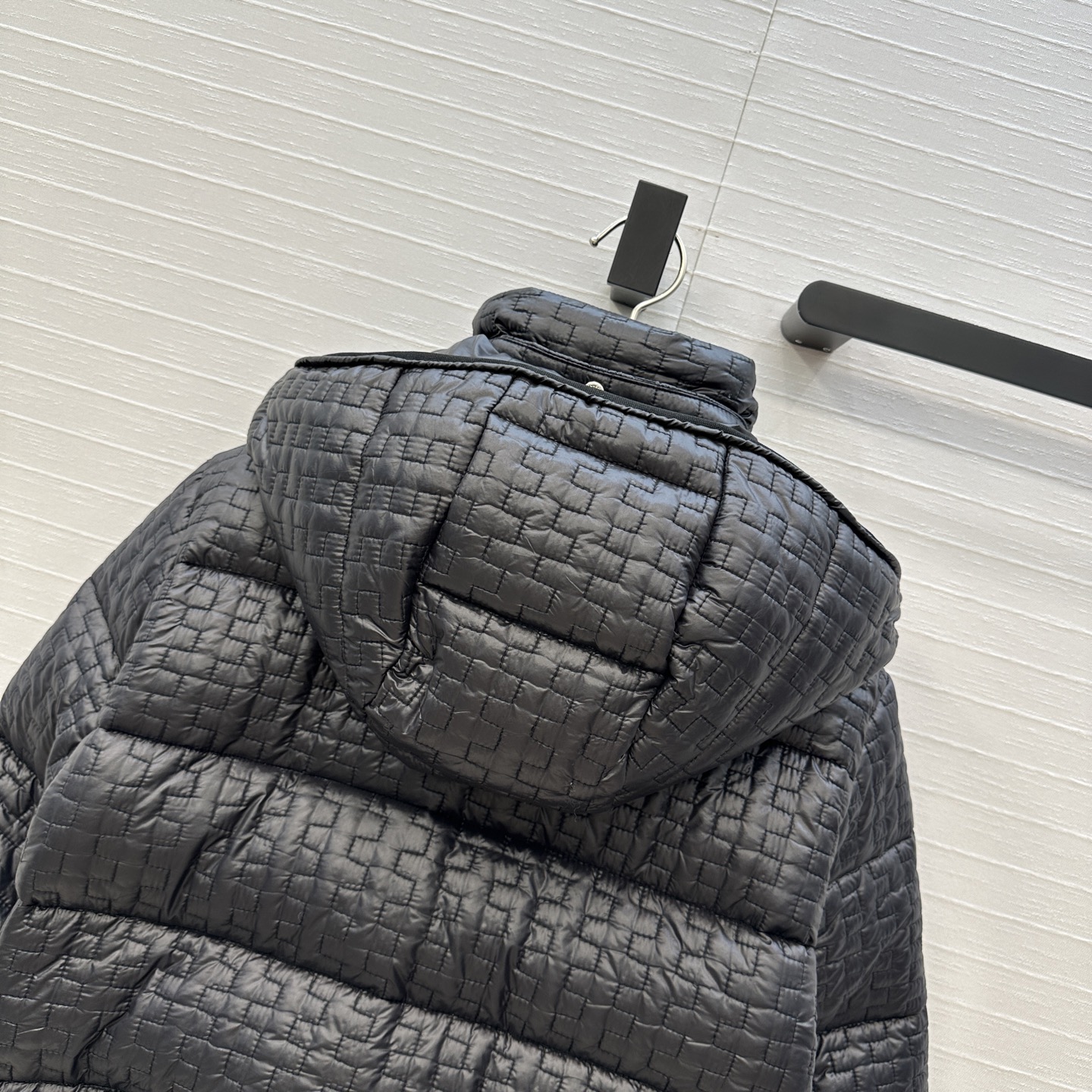 Bagsaaa Moncler Gisors down jacket black