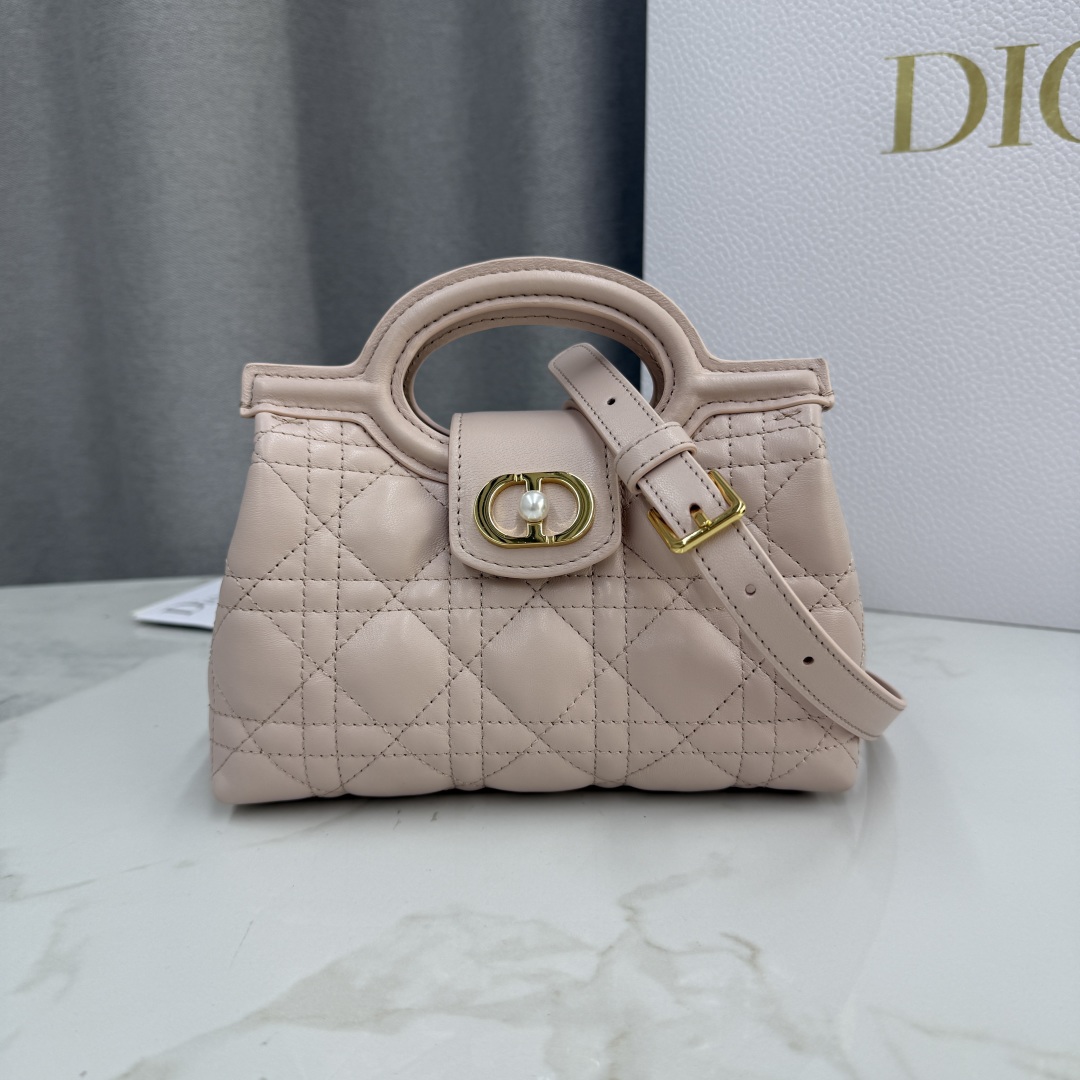 Bagsaaa D10r Jolie Top Handle Mini Bag Powder Pink Cannage Lambskin - 18.5cm