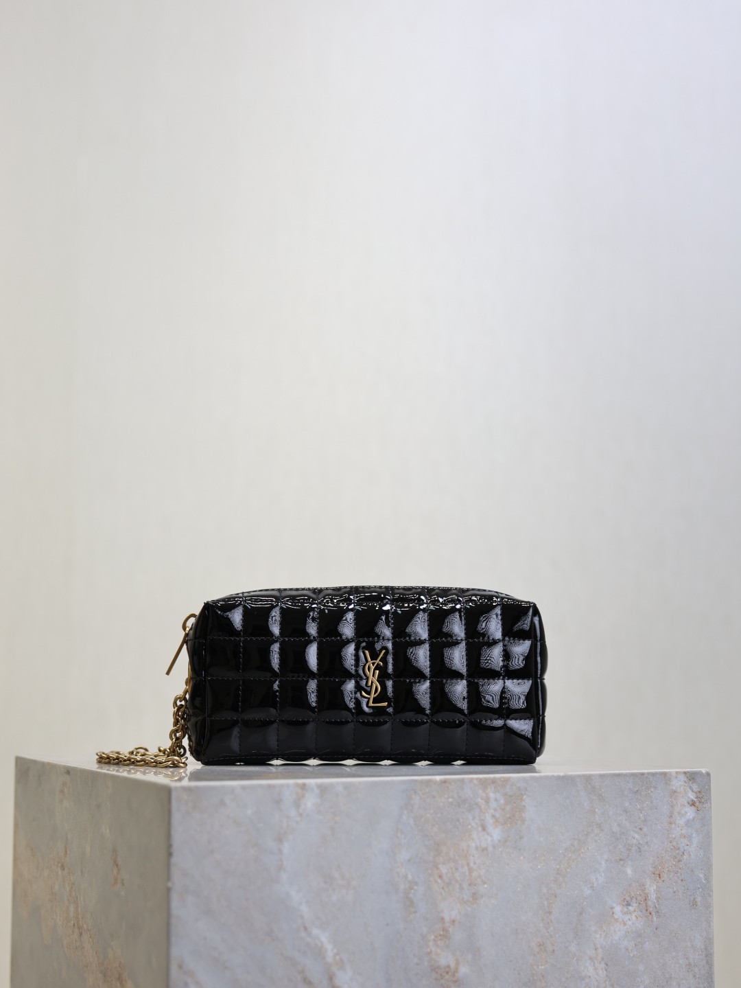 Bagsaaa Y51 Sa1nt Lau*nt Cassandre Carré Matelassé Pouch black - 18.5cm