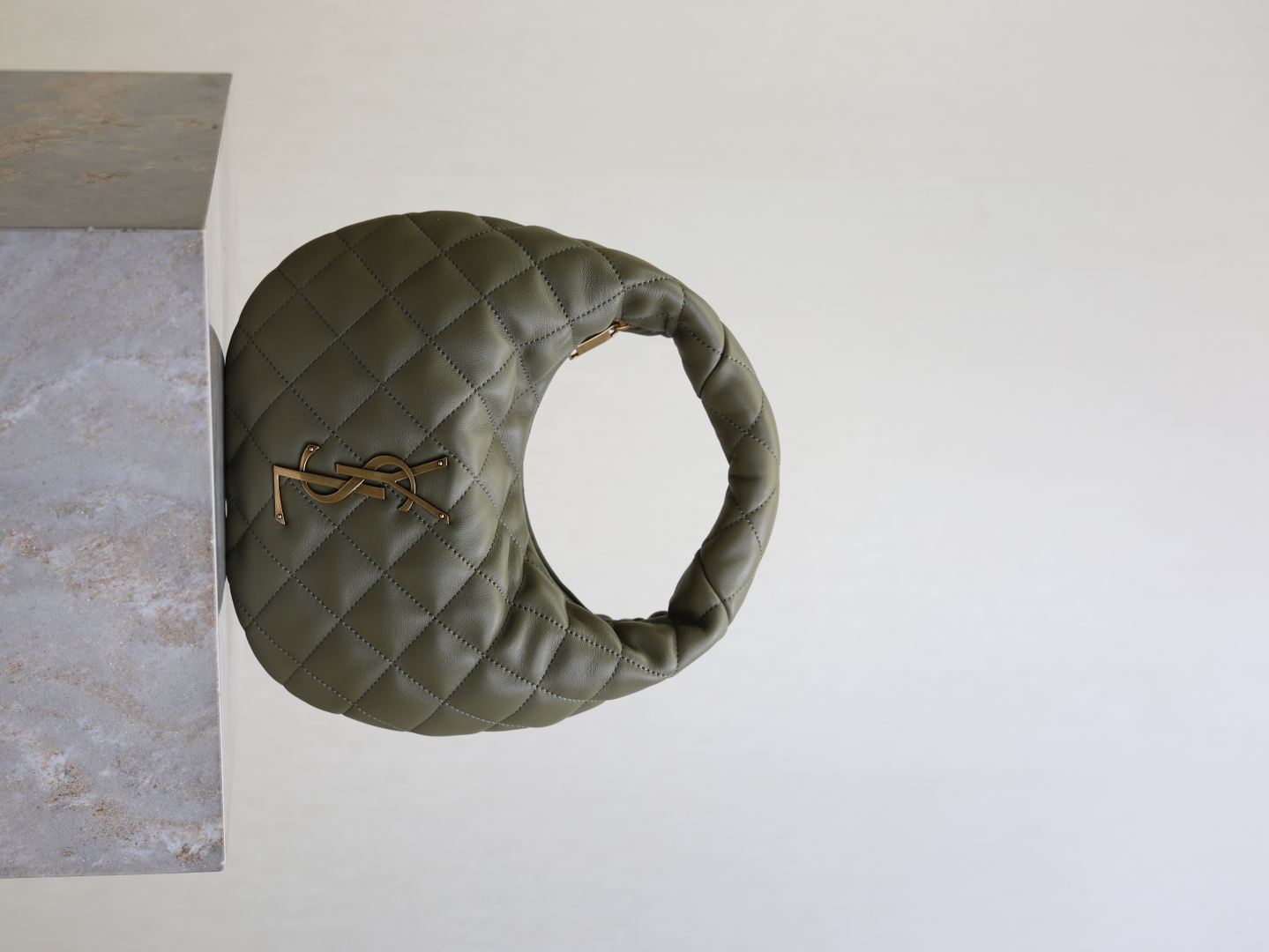 Bagsaaa Y51 ICARINO in quilted nappa 851689 Strong Moss - 17cm