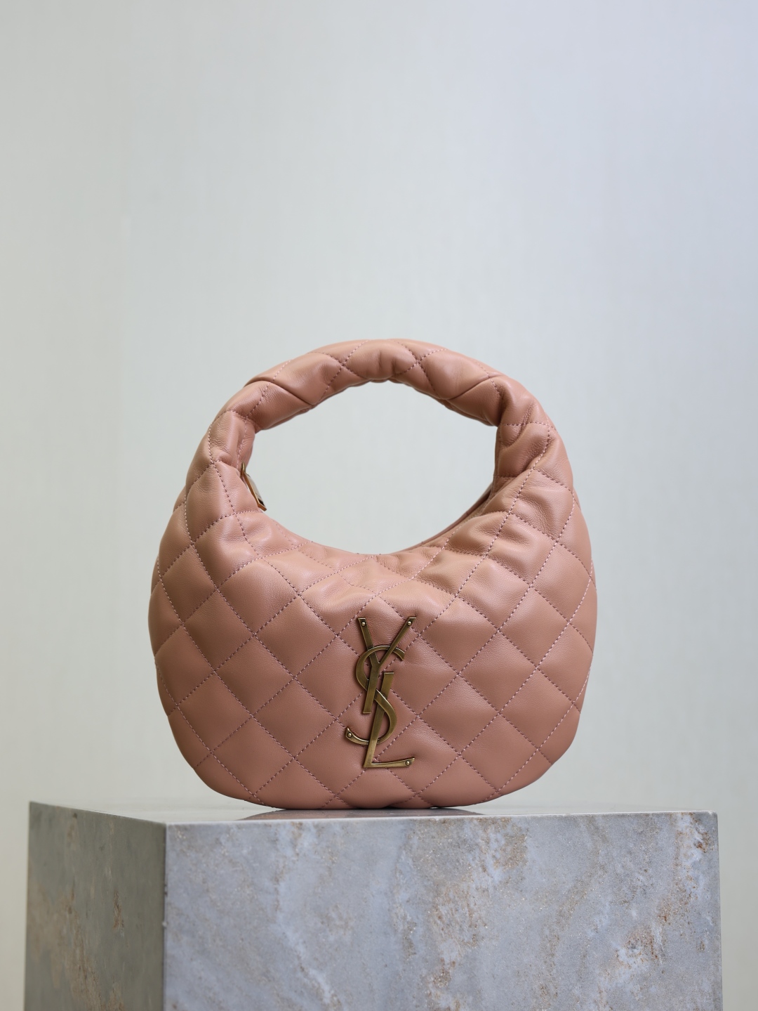 Bagsaaa Y51 ICARINO in quilted nappa 851689 Pink - 17cm