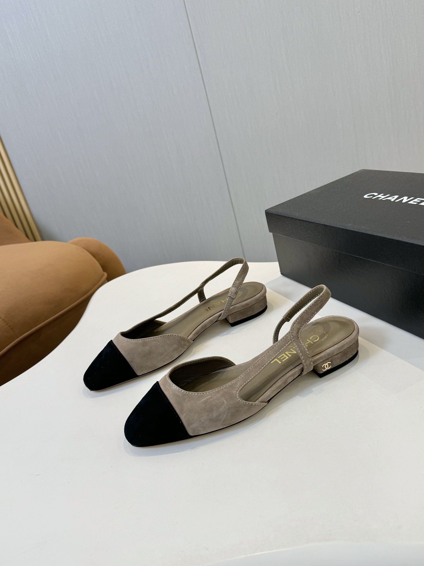Bagsaaa Ch**el G31319 Slingbacks gray suede