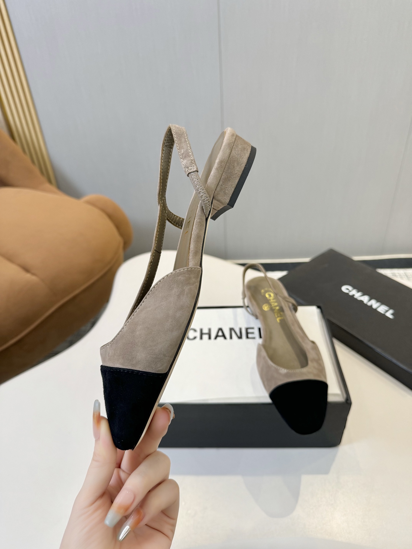 Bagsaaa Ch**el G31319 Slingbacks gray suede