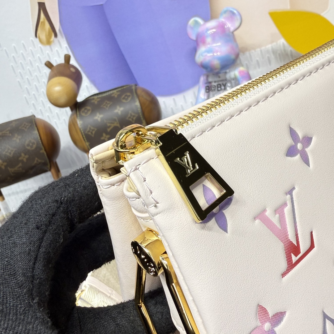 Bagsaaa LV M25507 Coussin PM Dream Cream - 26cm