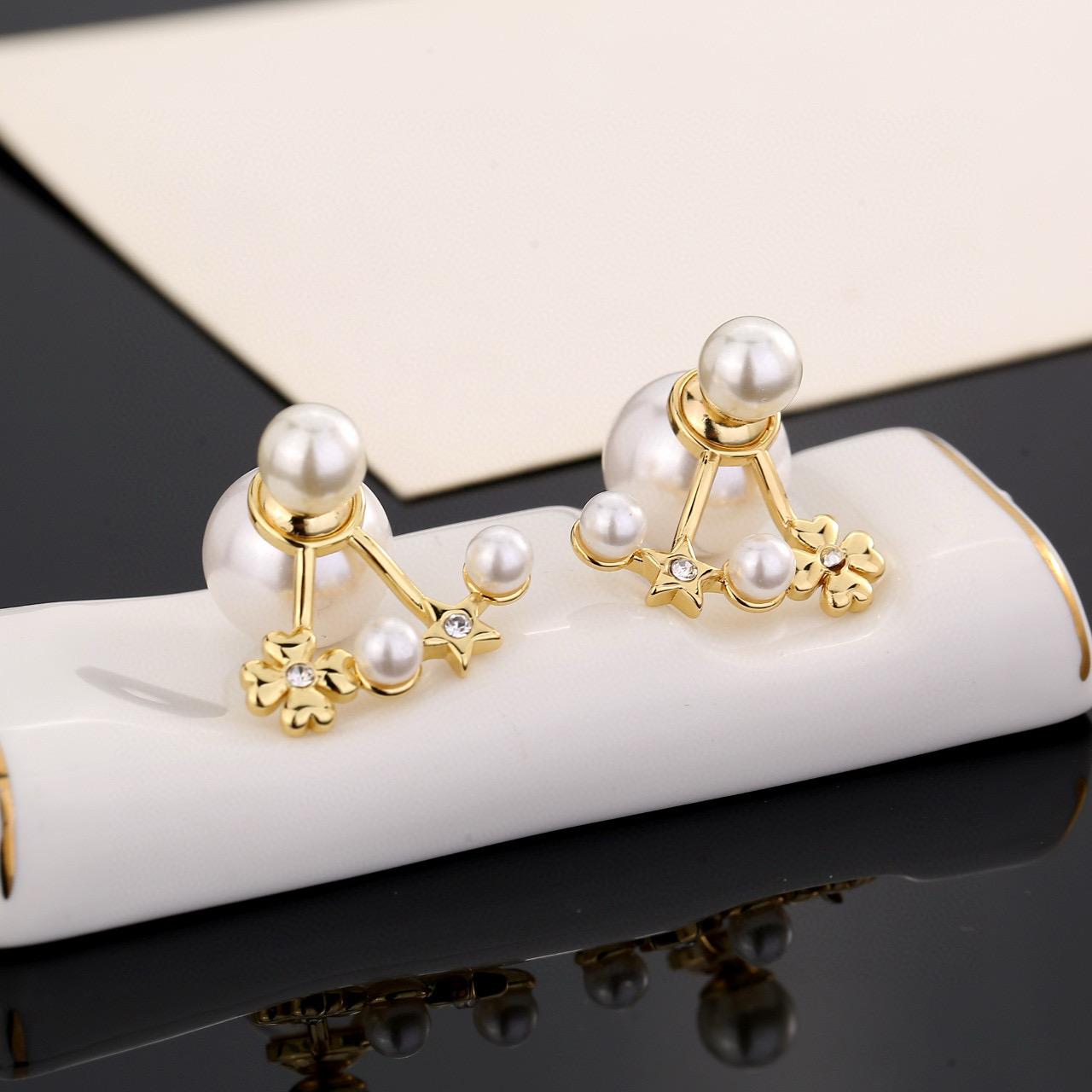 Bagsaaa D10r Earrings 21