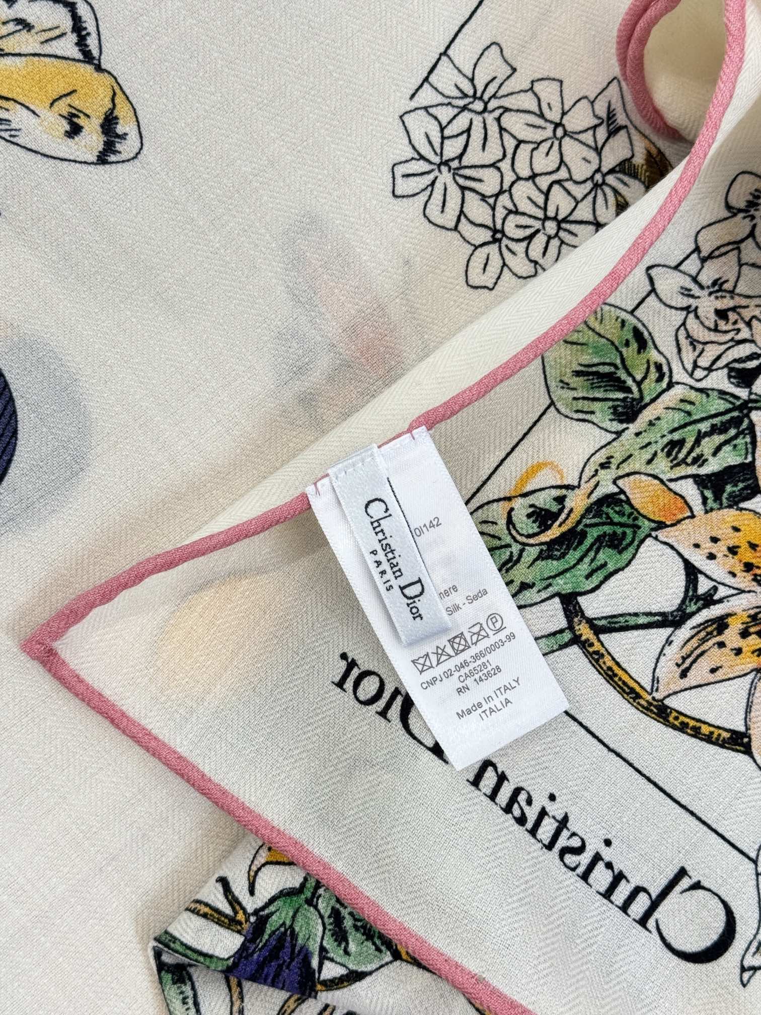 Bagsaaa D10r Scarf - 140*140cm