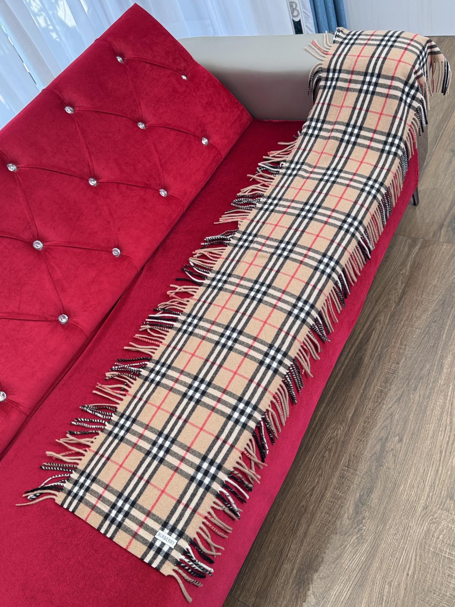 Bagsaaa Bv*b*rry Scarf (1)