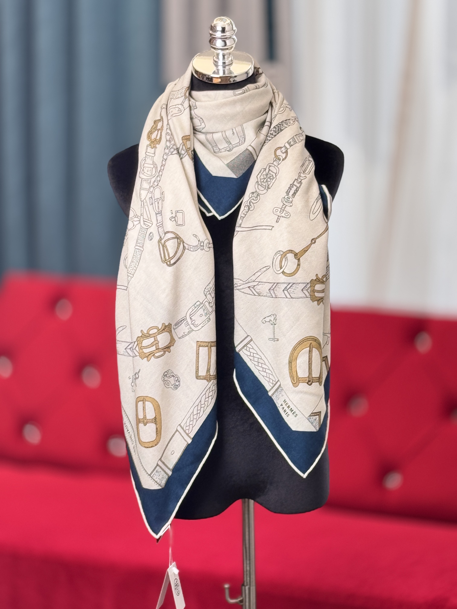 Bagsaaa H**me5 Scarf 05