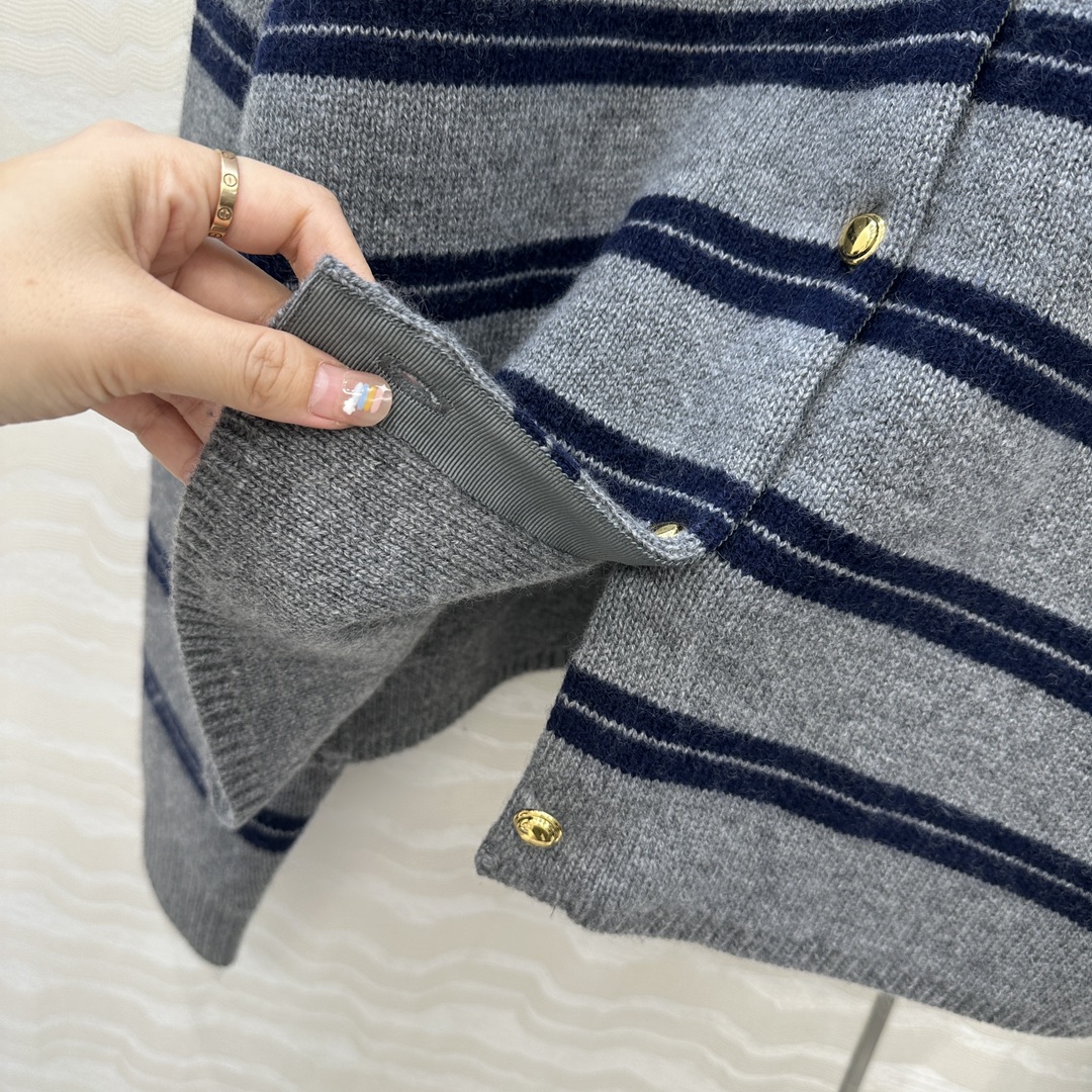 Bagsaaa Miu Miu striped-pattern cardigan