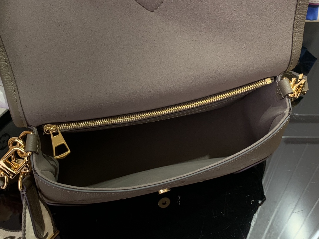 Bagsaaa LV M15049 Diane Bag Smoke - 24cm