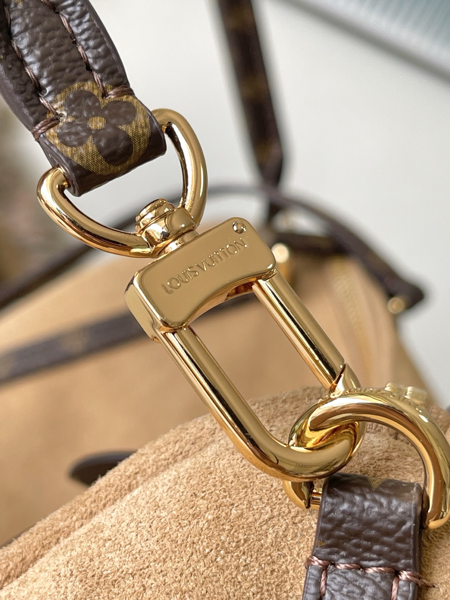 Bagsaaa LV M26451 Express Travel Bag Hazelnut Brown Suede - 45cm