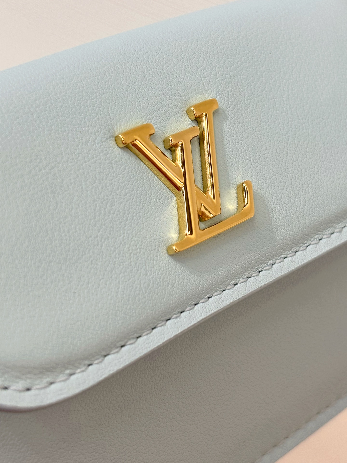 Bagsaaa LV M14614 Tiny Recto Verso Card Holder LV Bloom Azure Blue - 10cm