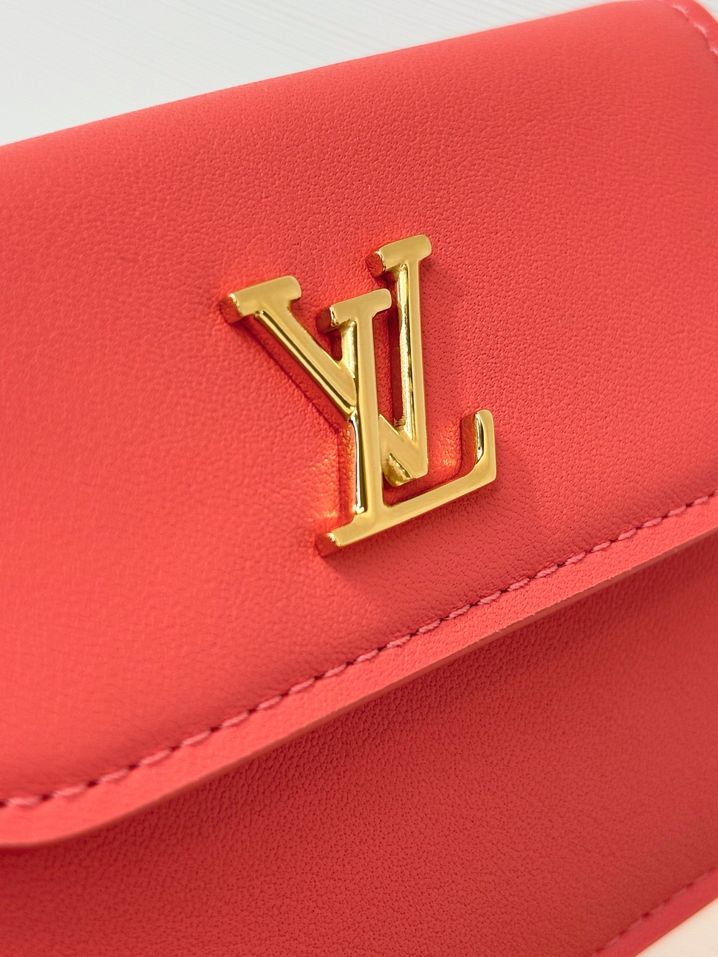 Bagsaaa LV M14615 Tiny Recto Verso Card Holder LV Bloom Sweet Coral - 10cm