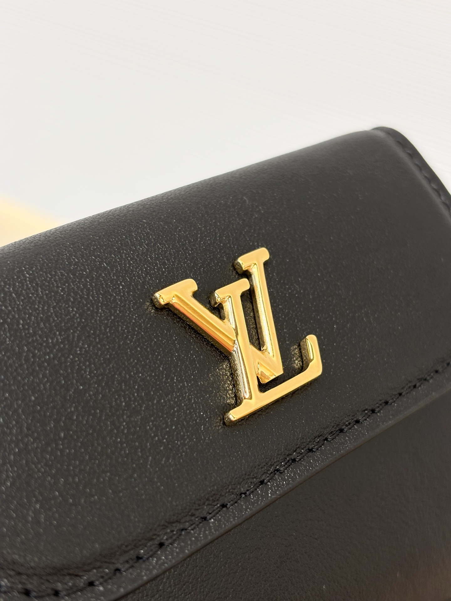 Bagsaaa LV M14626 Tiny Recto Verso Card Holder LV Bloom Black - 10cm