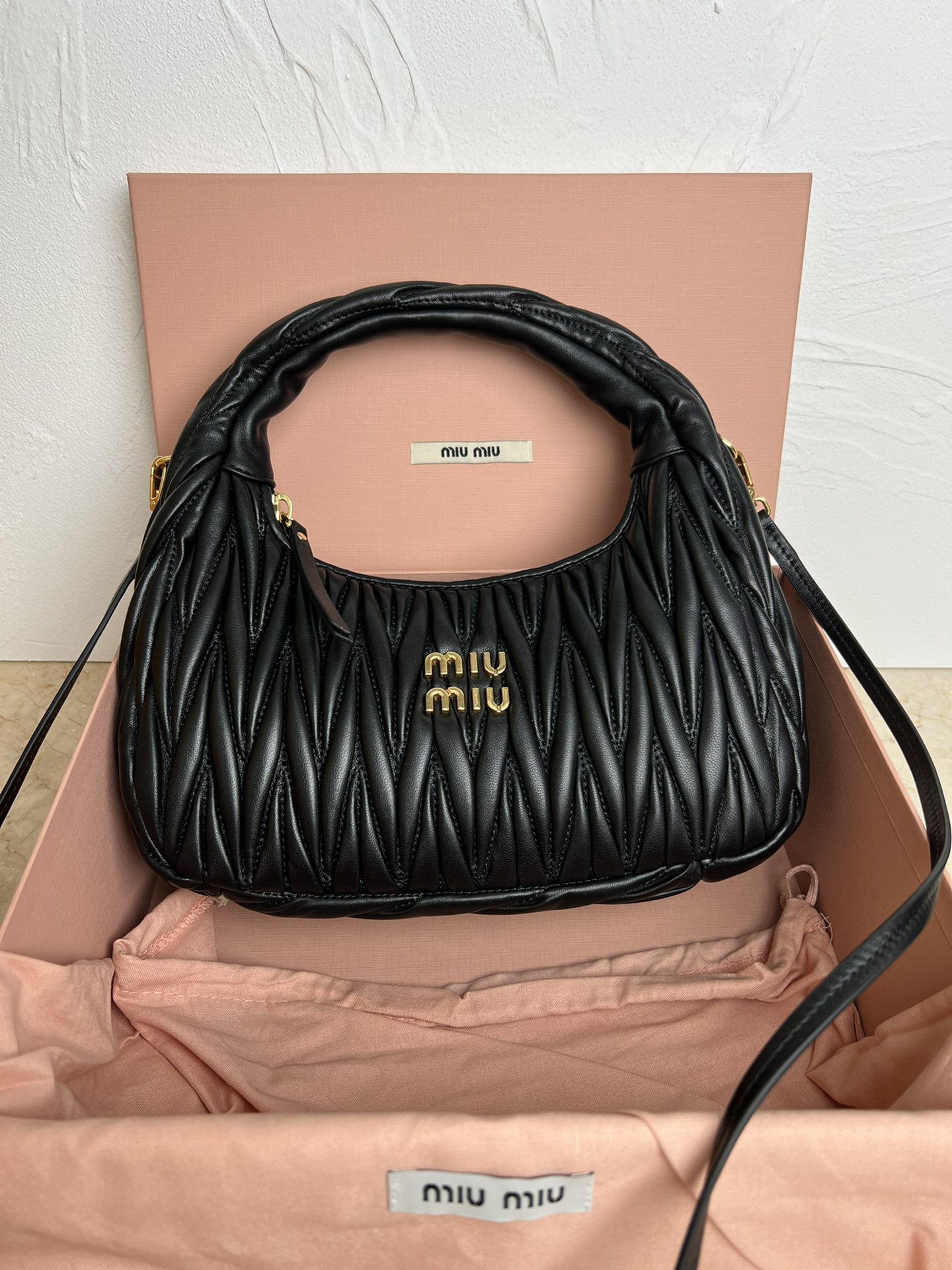 Bagsaaa Miu Miu Wander matelassé nappa leather hobo bag 5BC153 black - 25cm