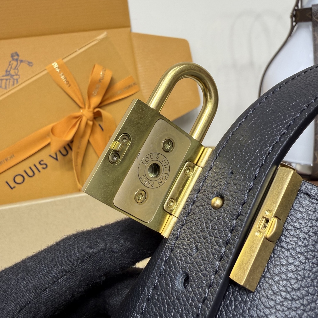 Bagsaaa LV M25543 Low Key All In BB Black - 18cm