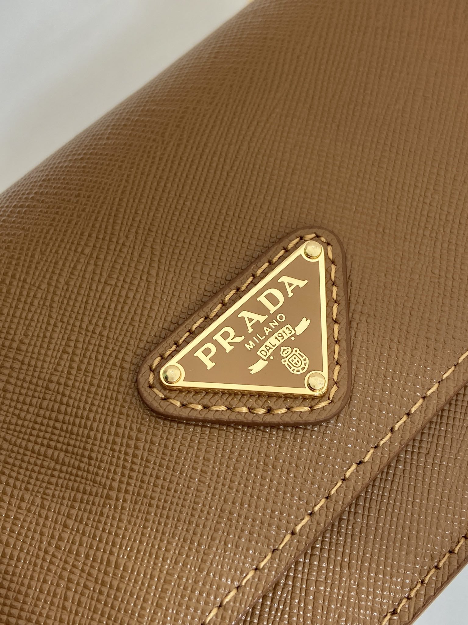 Bagsaaa Pra*a Saffiano leather mini-bag 1NF059 brown - 18cm
