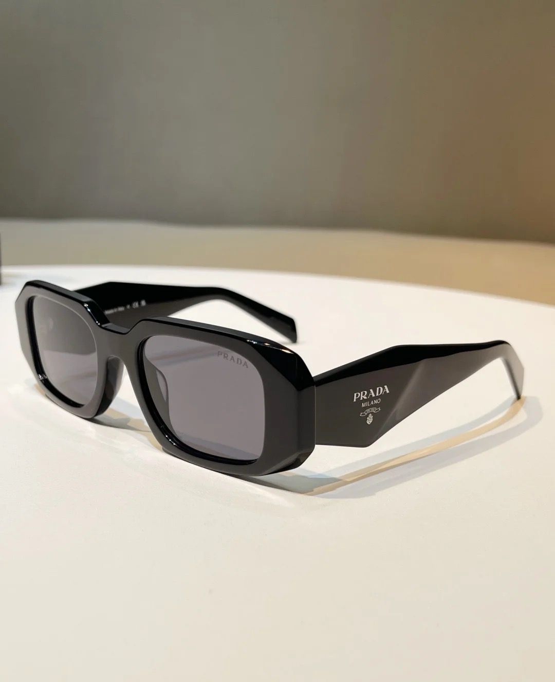 Bagsaaa Pra*a Symbole sunglasses black