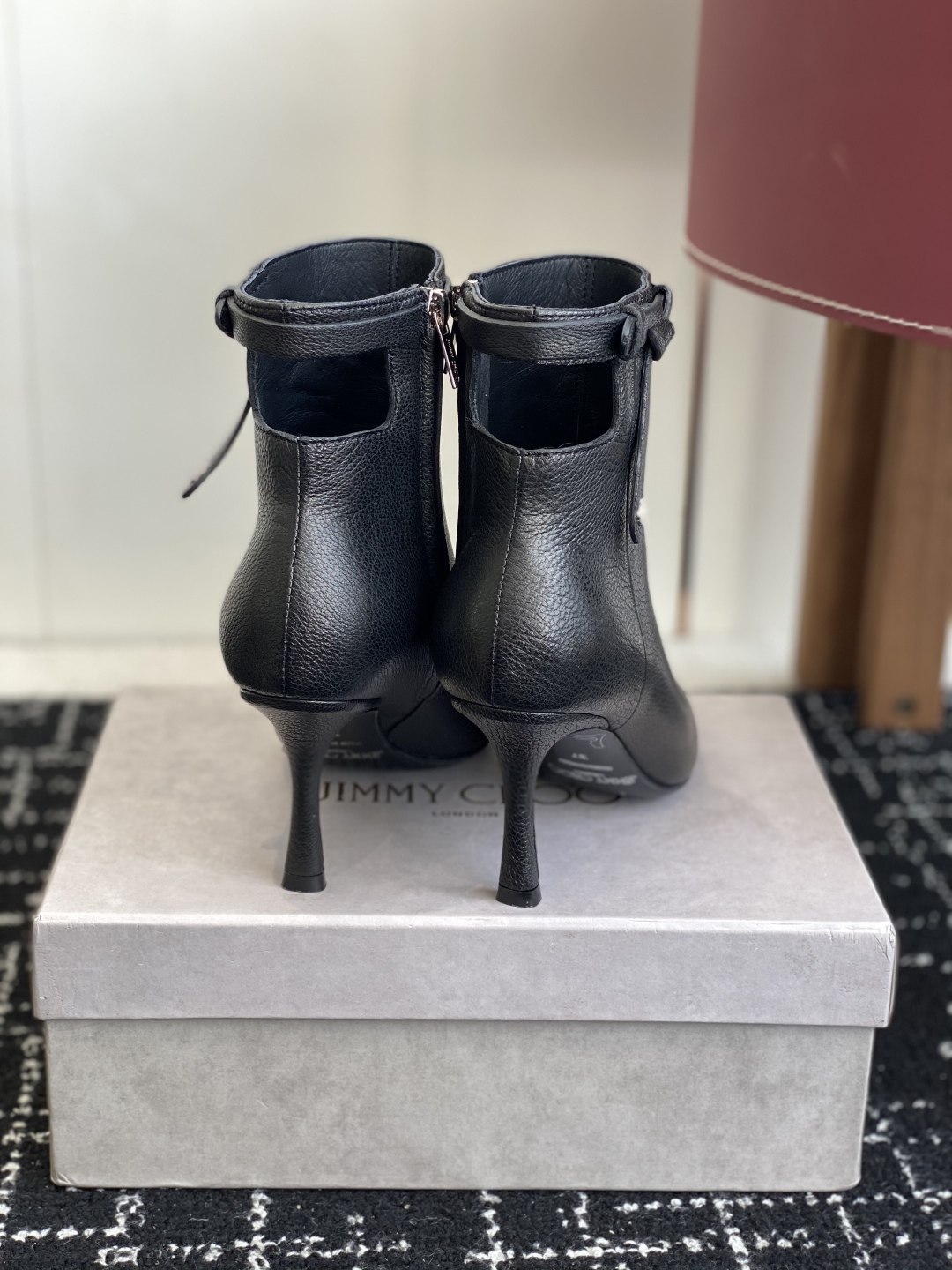 Bagsaaa J1m*y Ch00 Camie Ankle Boot 85 Black Shiny Kid Leather Ankle Boots