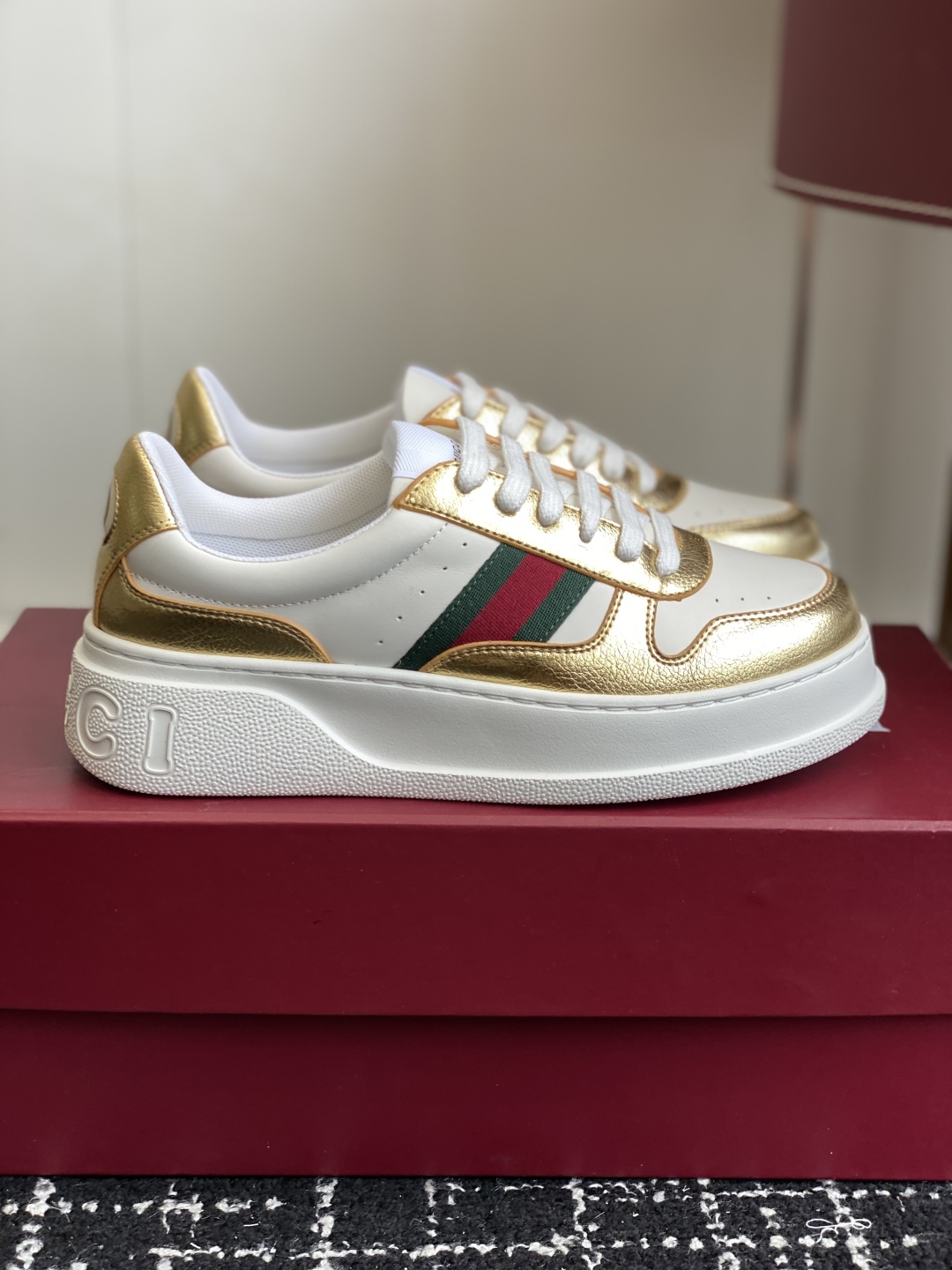 Bagsaaa Gvc*1 chunky sneaker 848307 white & gold