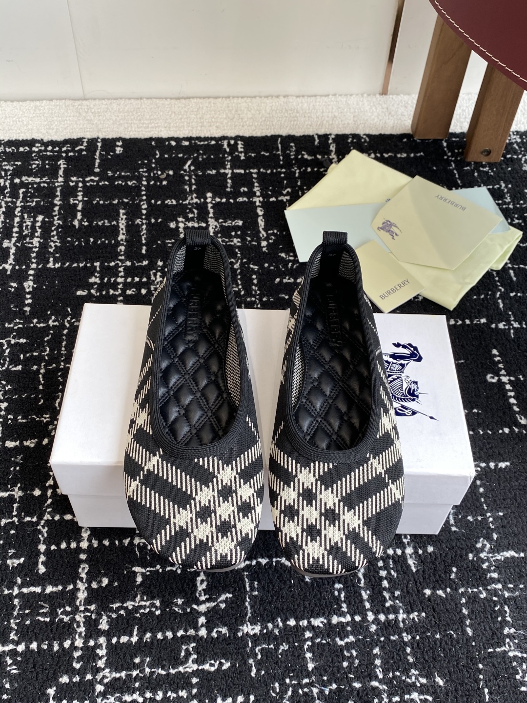 Bagsaaa Bv*b*rry Check Knit Baby ballerinas black