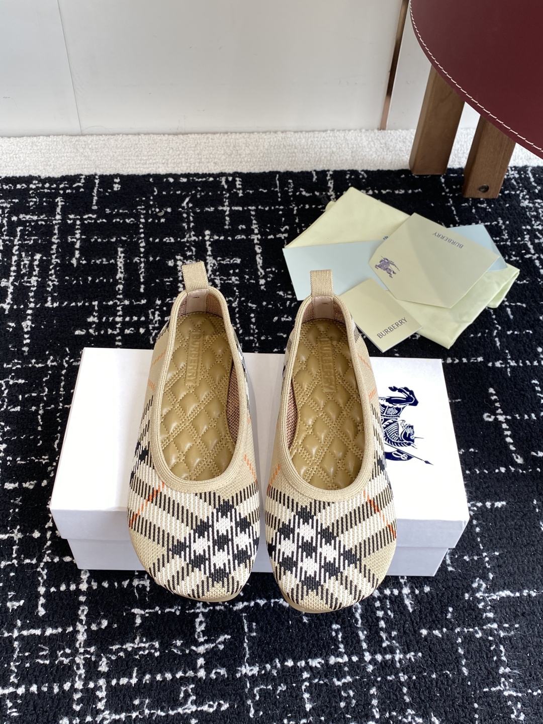 Bagsaaa Bv*b*rry Check Knit Baby ballerinas beige