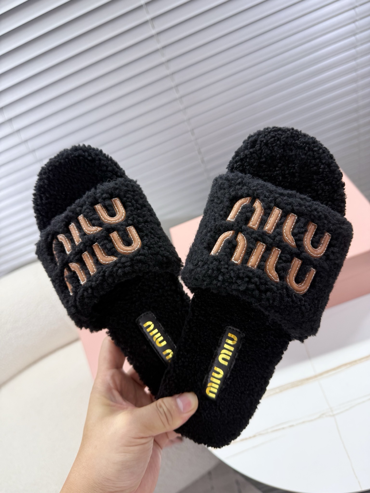 Bagsaaa Miu Miu Shearling slides black