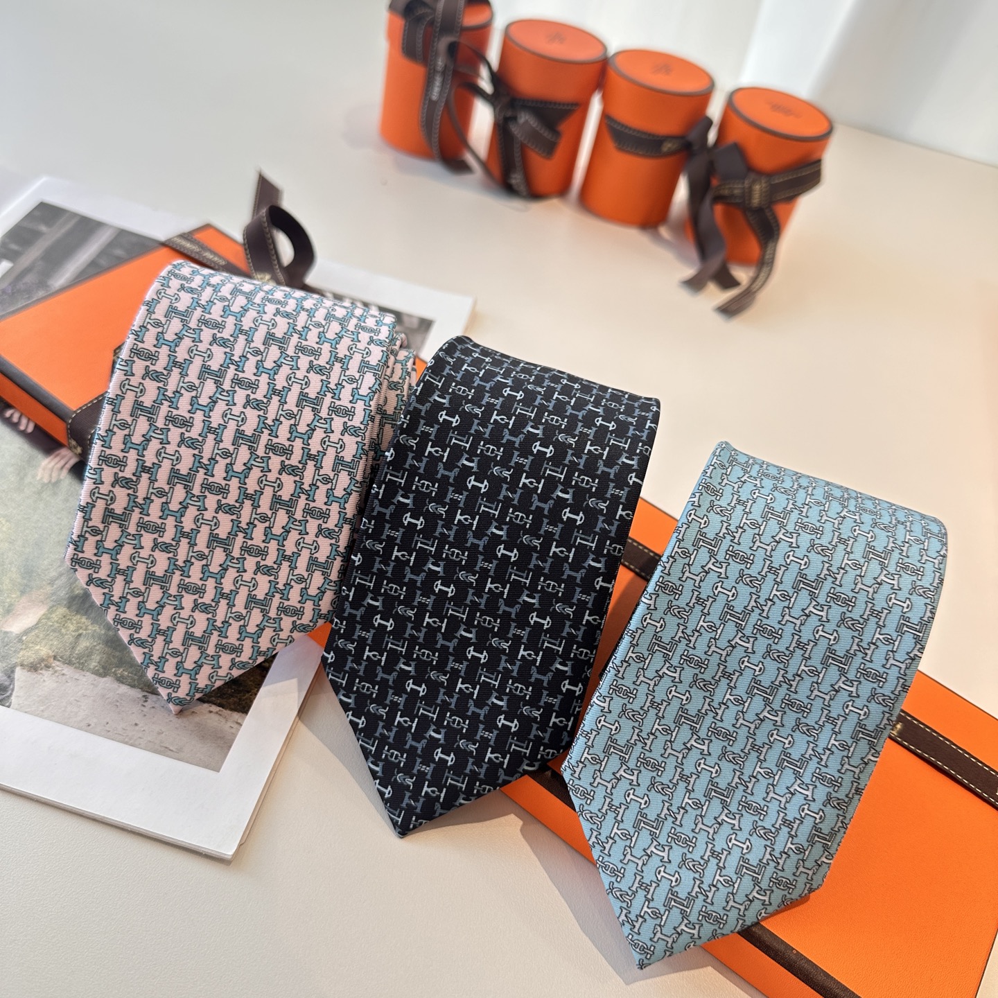 Bagsaaa H**me5 Set 3 Ties