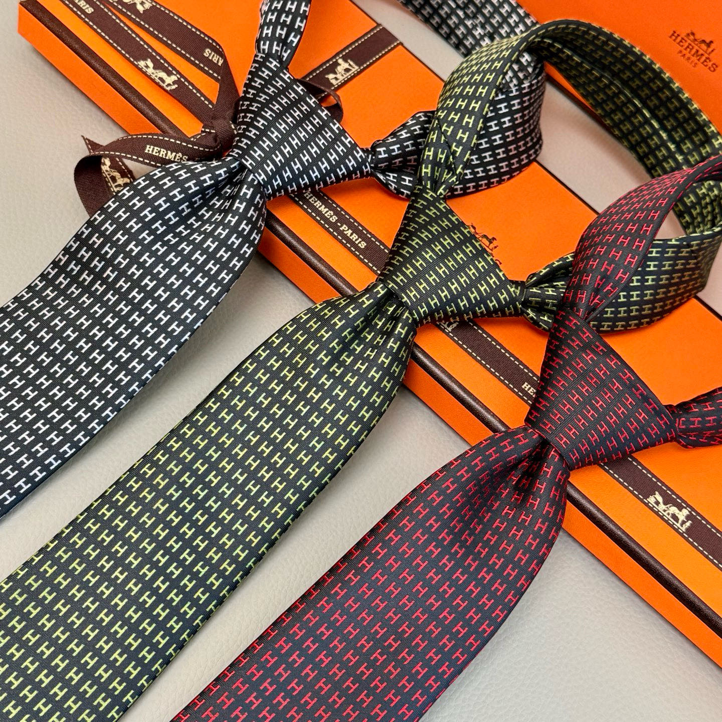 Bagsaaa H**me5 Set 3 Ties (3)