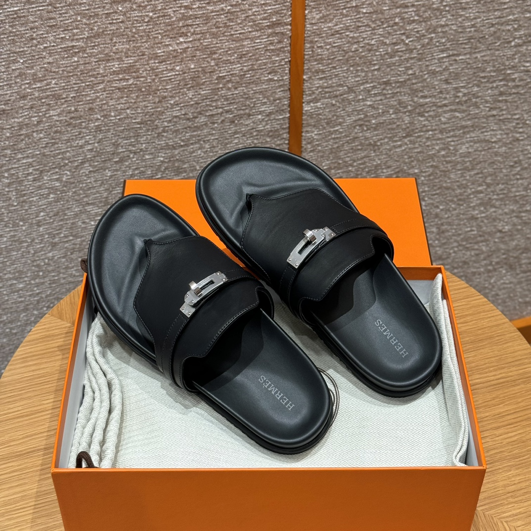Bagsaaa H**me5 Empire Black Sandals