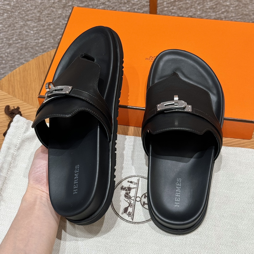 Bagsaaa H**me5 Empire Black Sandals