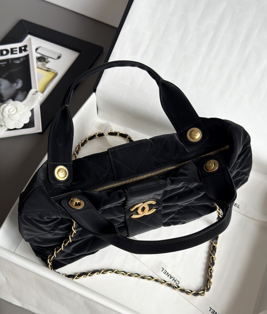 Bagsaaa Ch**el Maxi Bow Bag AS5846 Black Velvet - 42cm