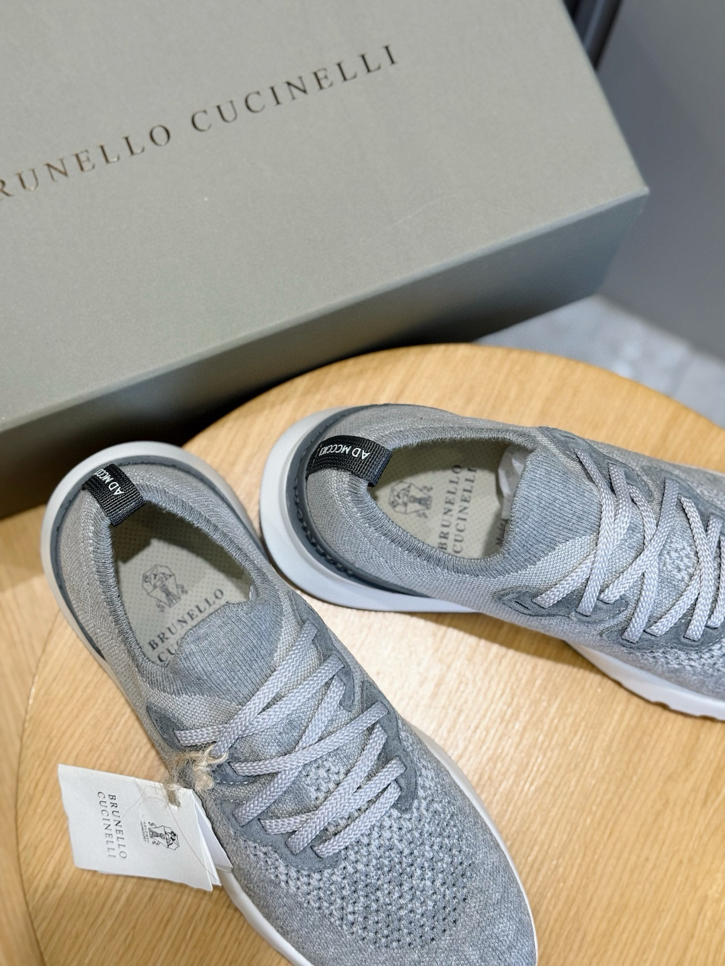 Bagsaaa Brunello Cucinelli knit runners in grey