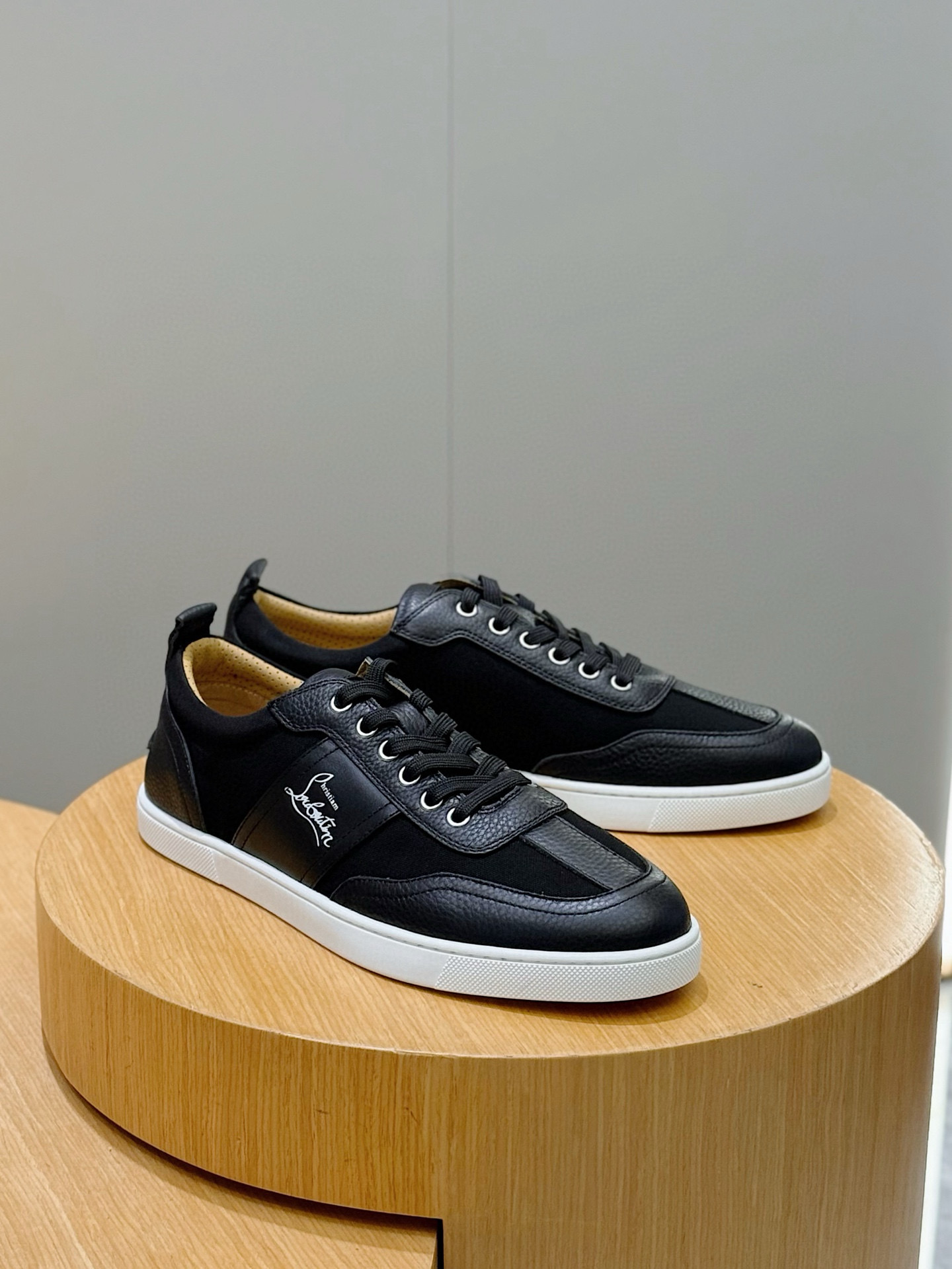 Bagsaaa Chr1st1an Louboutin Retero sneakers in black