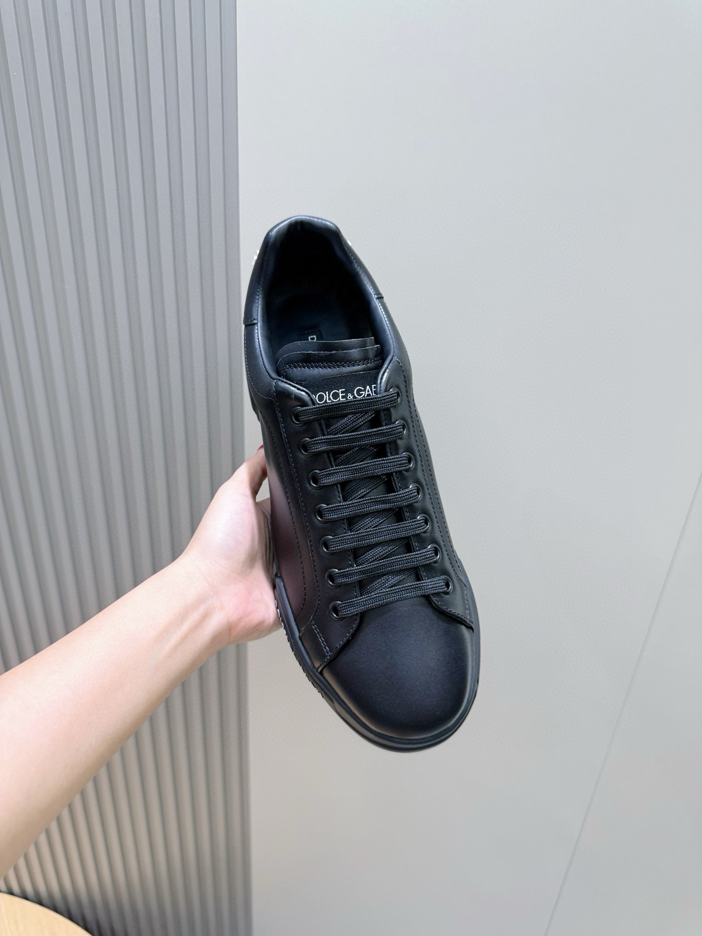 Bagsaaa Dolce & Gabbana Portofino sneakers black