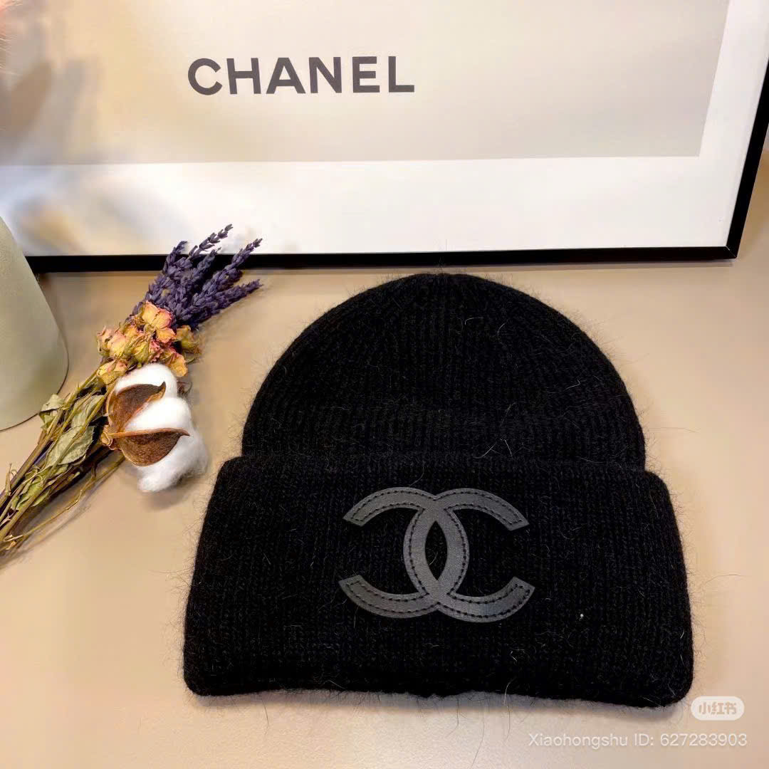 Bagsaaa Ch**el Full Black Beanie