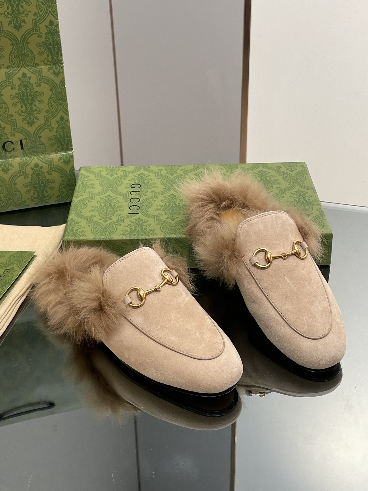 Bagsaaa Gvc*1 Princetown mule beige suede