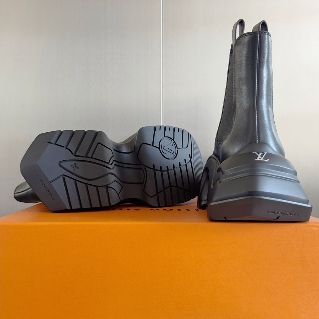 Bagsaaa LV Archlight 2.0 Platform Ankle boots black