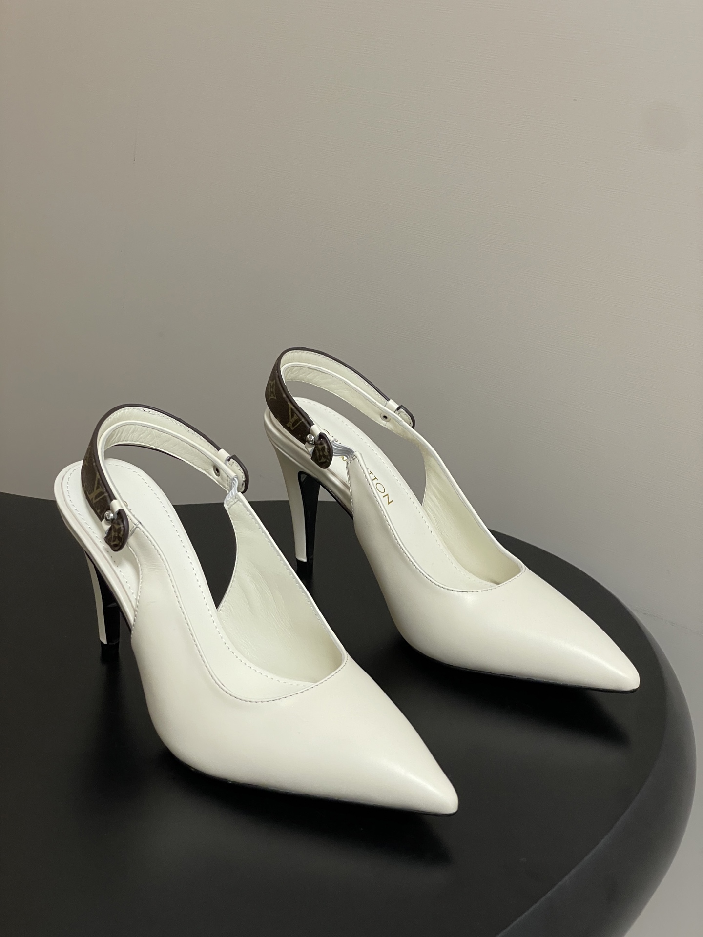 Bagsaaa LV Legacy Slingback Pump white