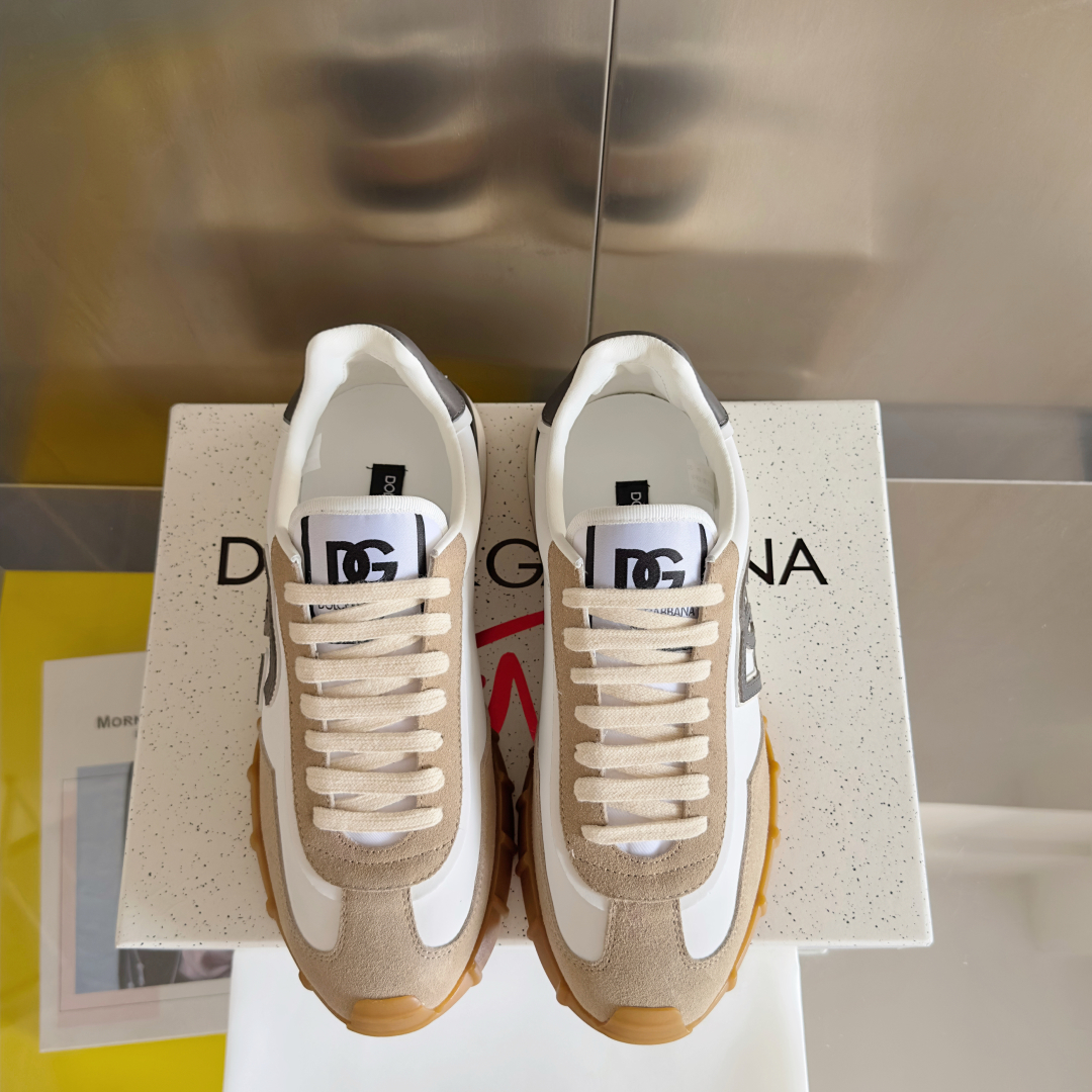 Bagsaaa Dolce & Gabbana DG Cushion sneakers