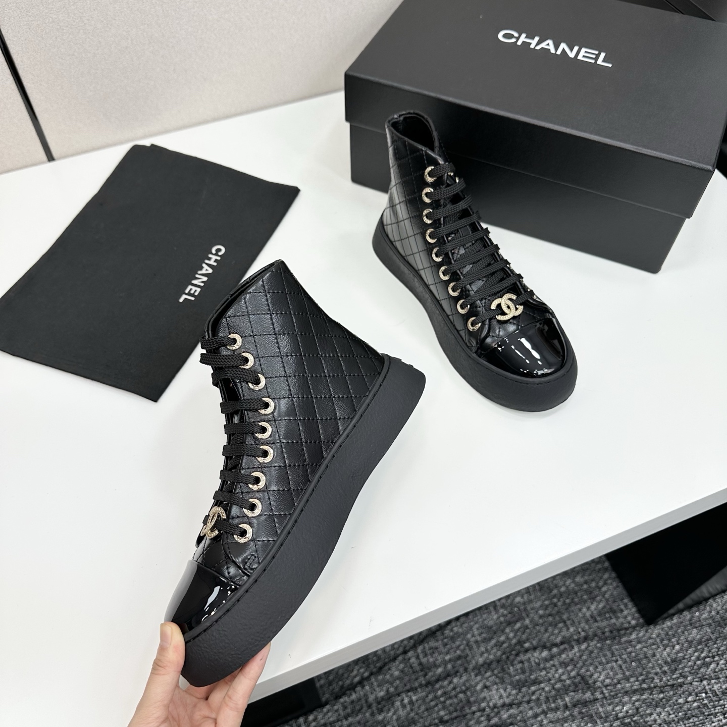 Bagsaaa Ch**el Sneakers Printed lambskin black