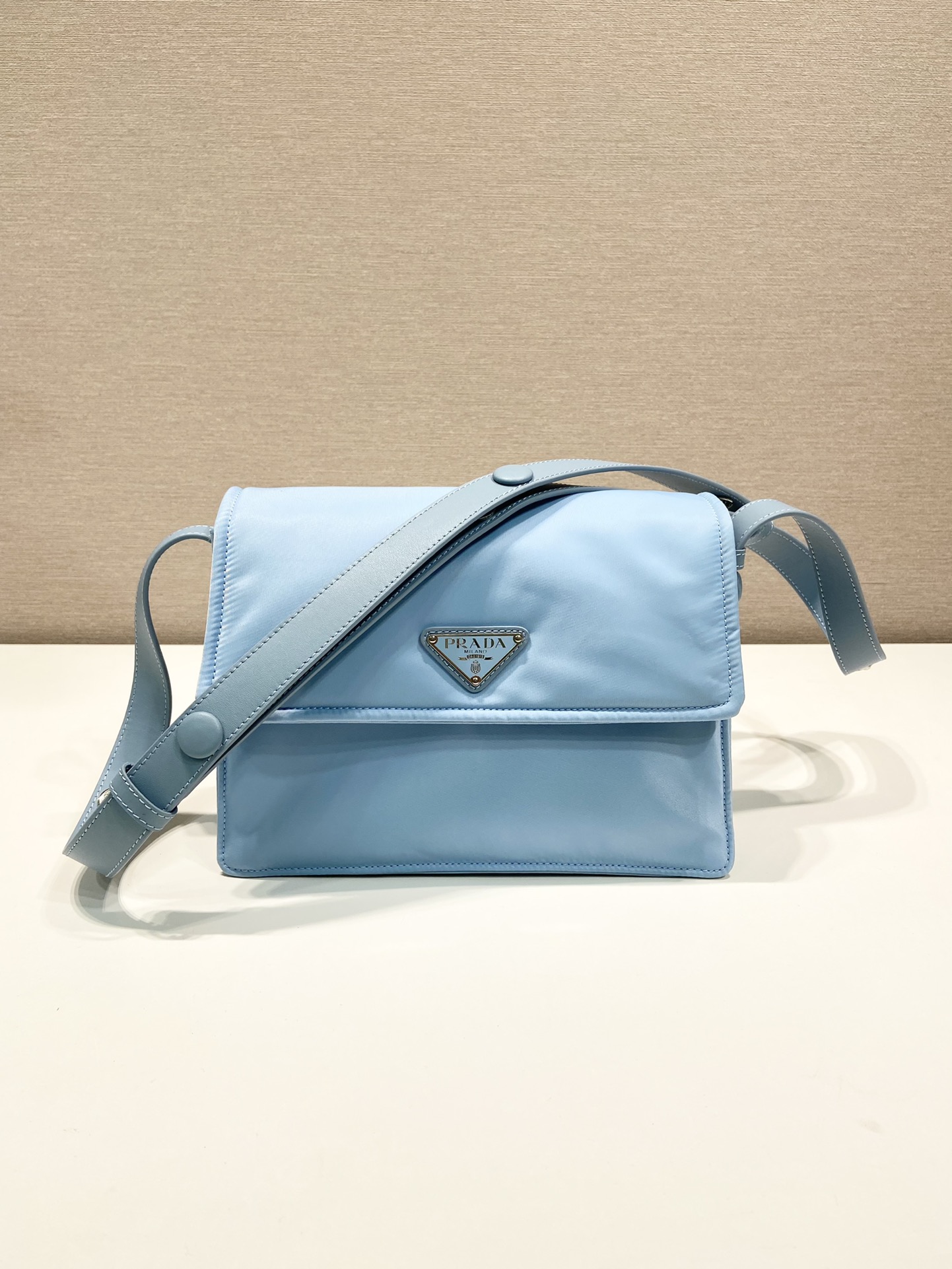 Bagsaaa Pra*a small padded Re-Nylon shoulder bag blue - 23cm