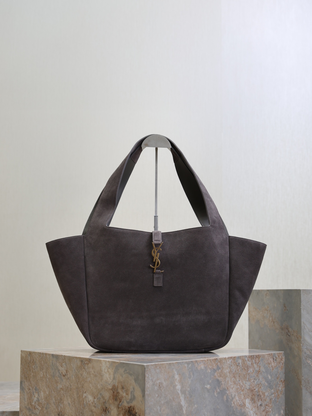 Bagsaaa Y51 Le 5 À 7 Bea in suede 763435 dark brown - 50cm