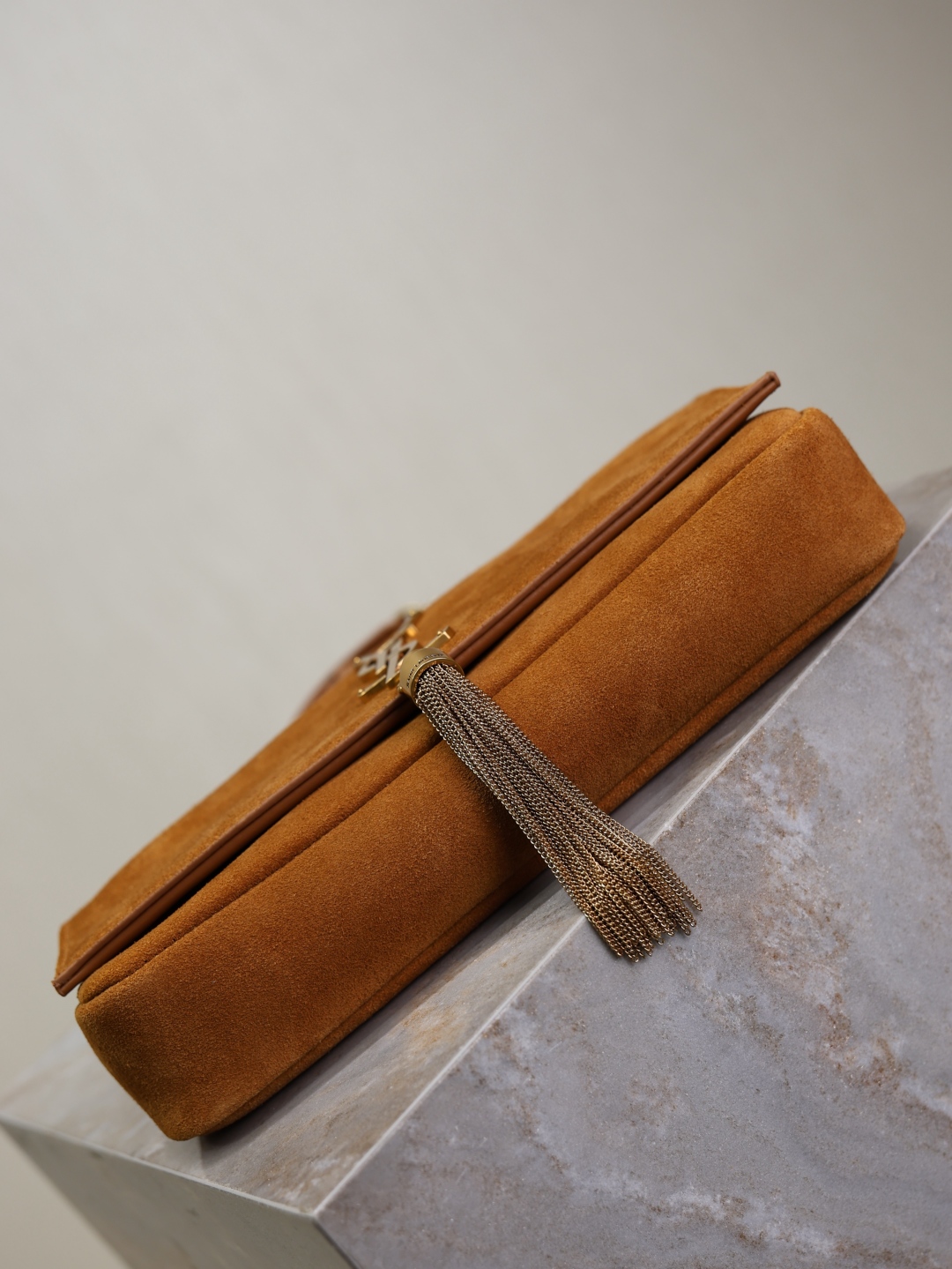 Bagsaaa Y51 Kate Medium Bag in brown suede - 26cm