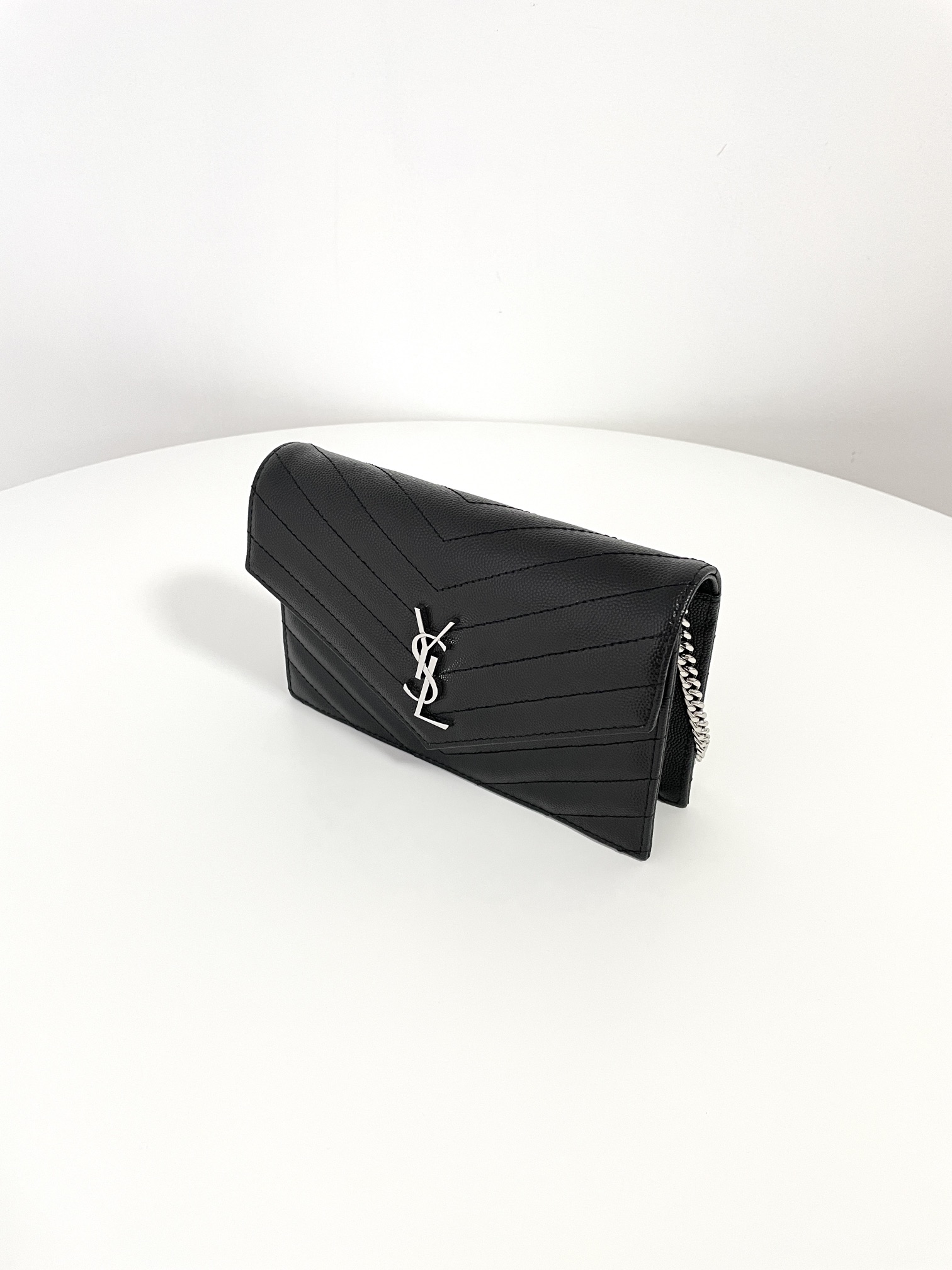 Bagsaaa Y51 Sa1nt Lau*nt Cassandre Envelope Chain Wallet black - 19cm