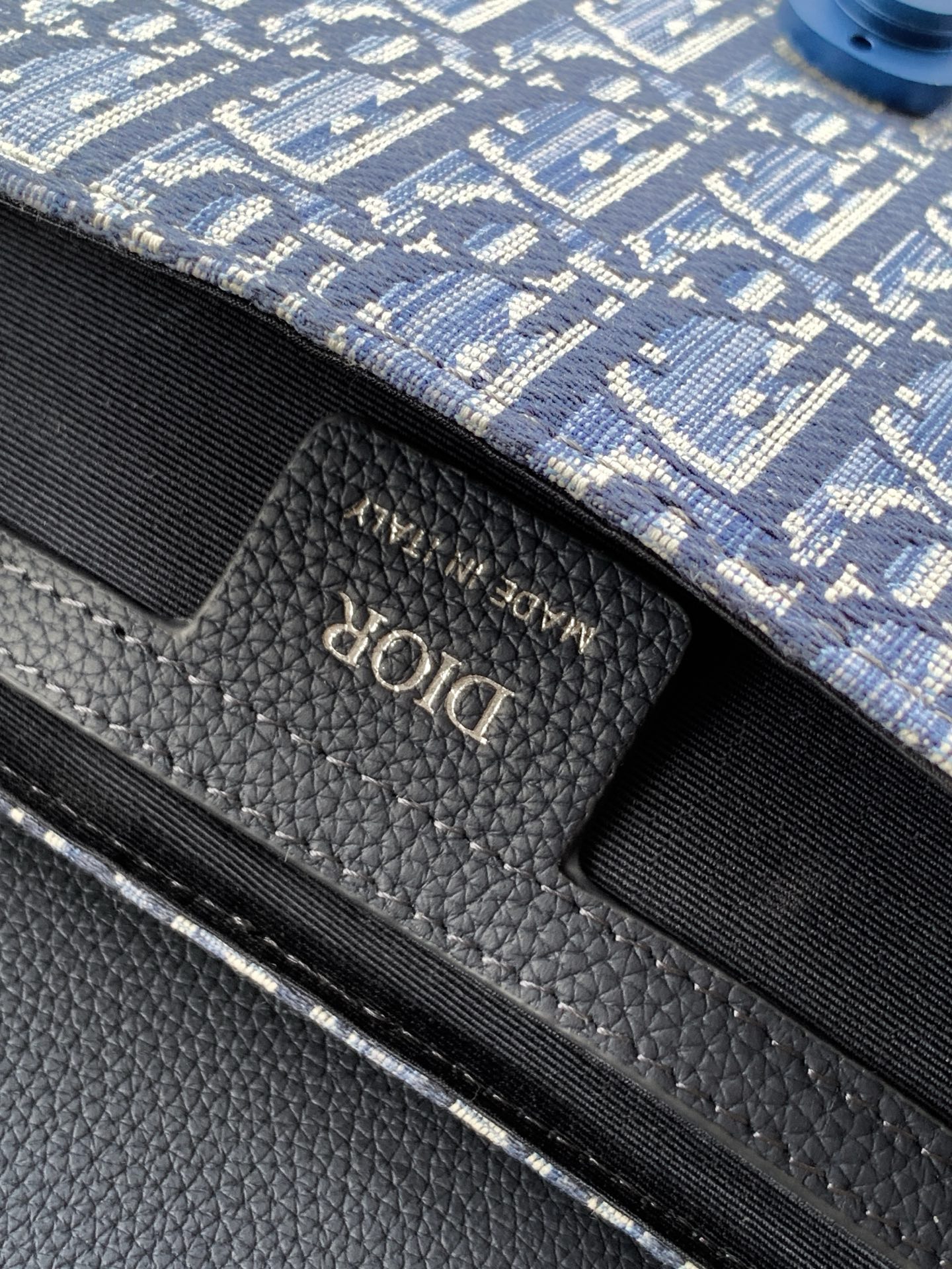 Bagsaaa D10r Small Saddle Messenger Bag with Flap Blue D10r Oblique Jacquard and Blue Grained Calfskin - 23cm