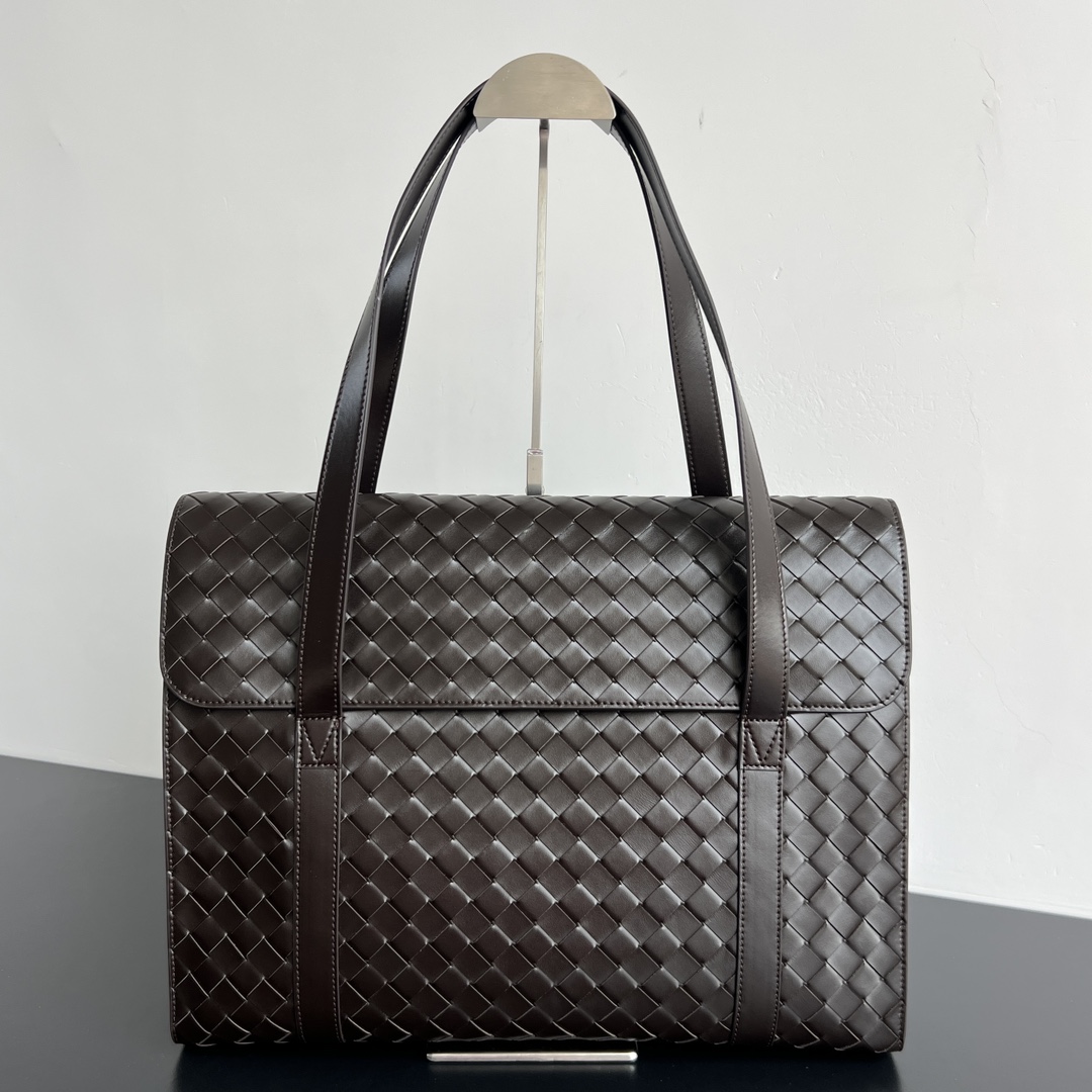 Bagsaaa B0tt*ga Ven*ta Intrecciato leather briefcase in brown - 41cm