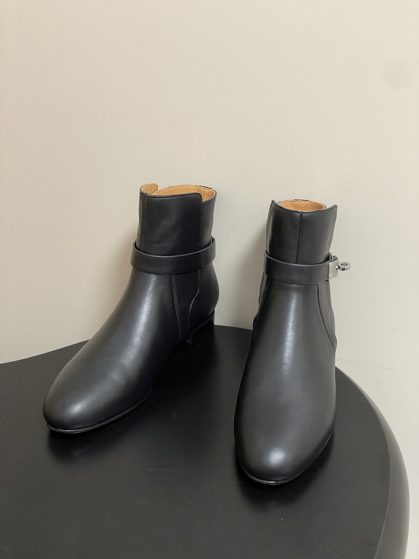 Bagsaaa H**me5 Neo ankle boot black
