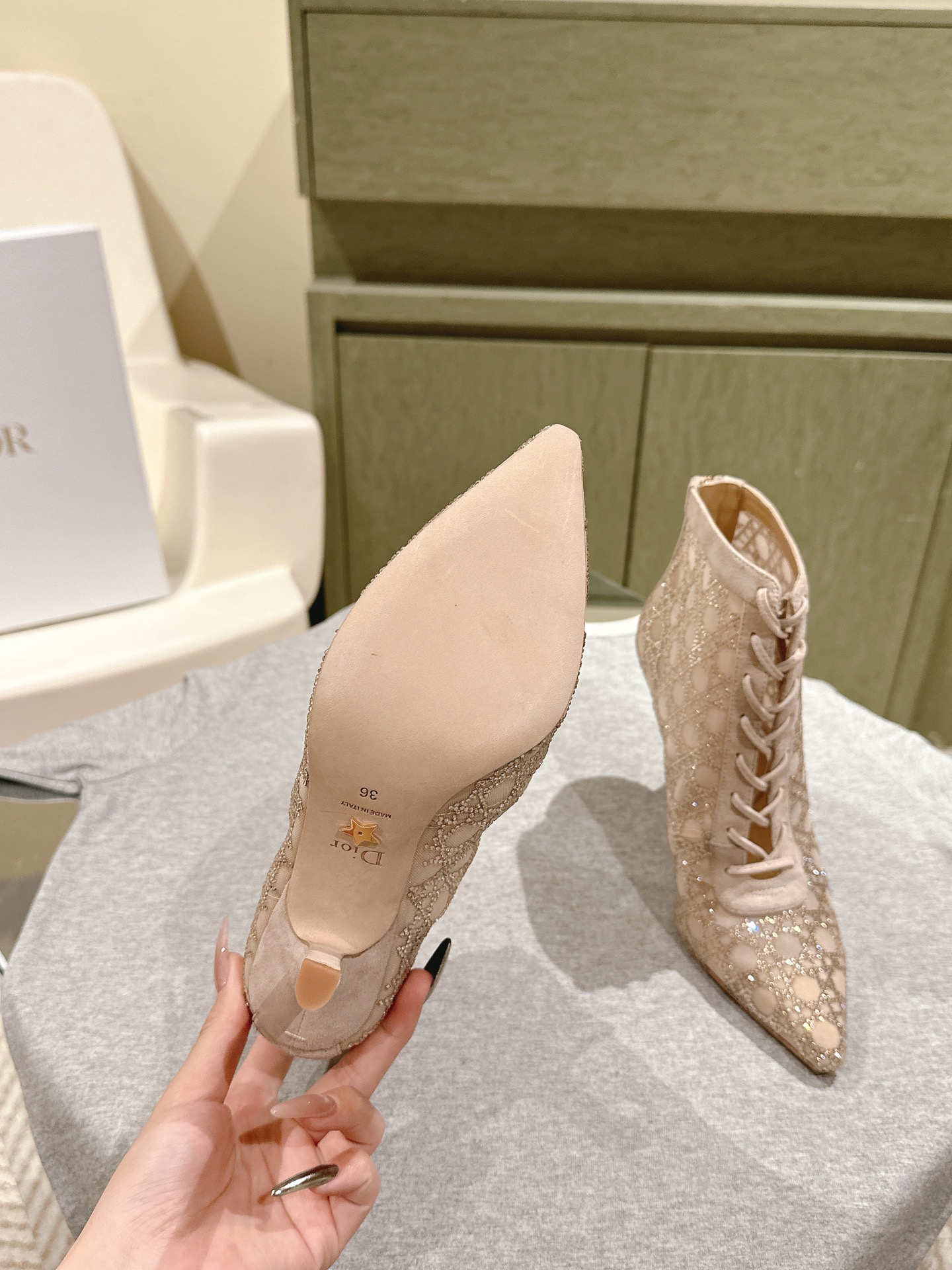 Bagsaaa D10r D-Lace ankle boots in beige mesh
