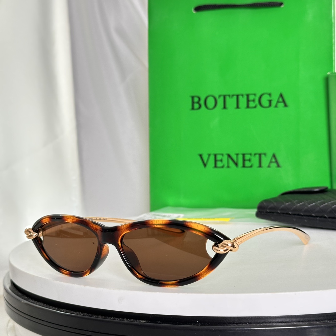 Bagsaaa B0tt*ga Ven*ta Glasses 02